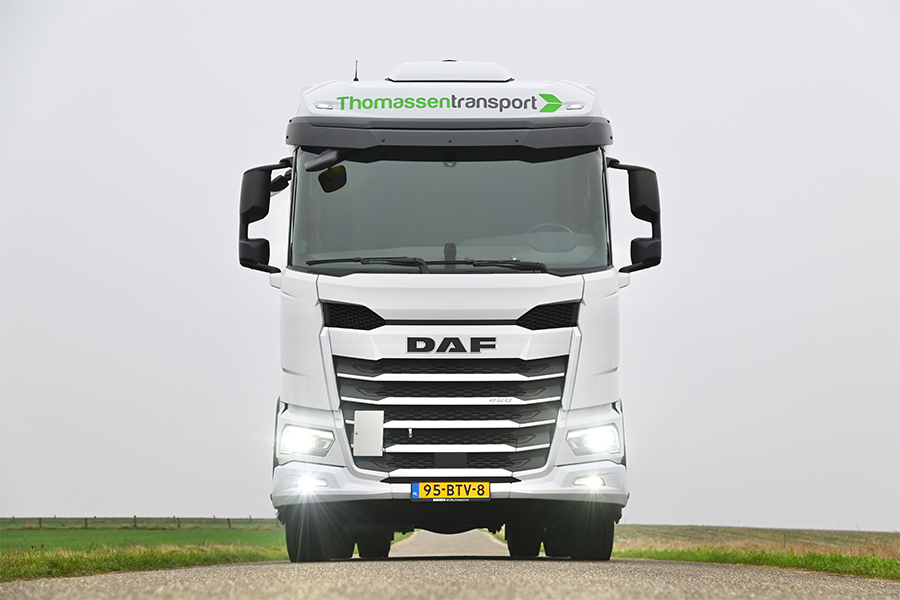 Thomassen 900-1.jpg